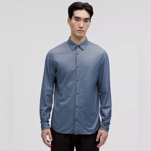 Like New! Men’s Lululemon Commission Long Sleeve Shirt